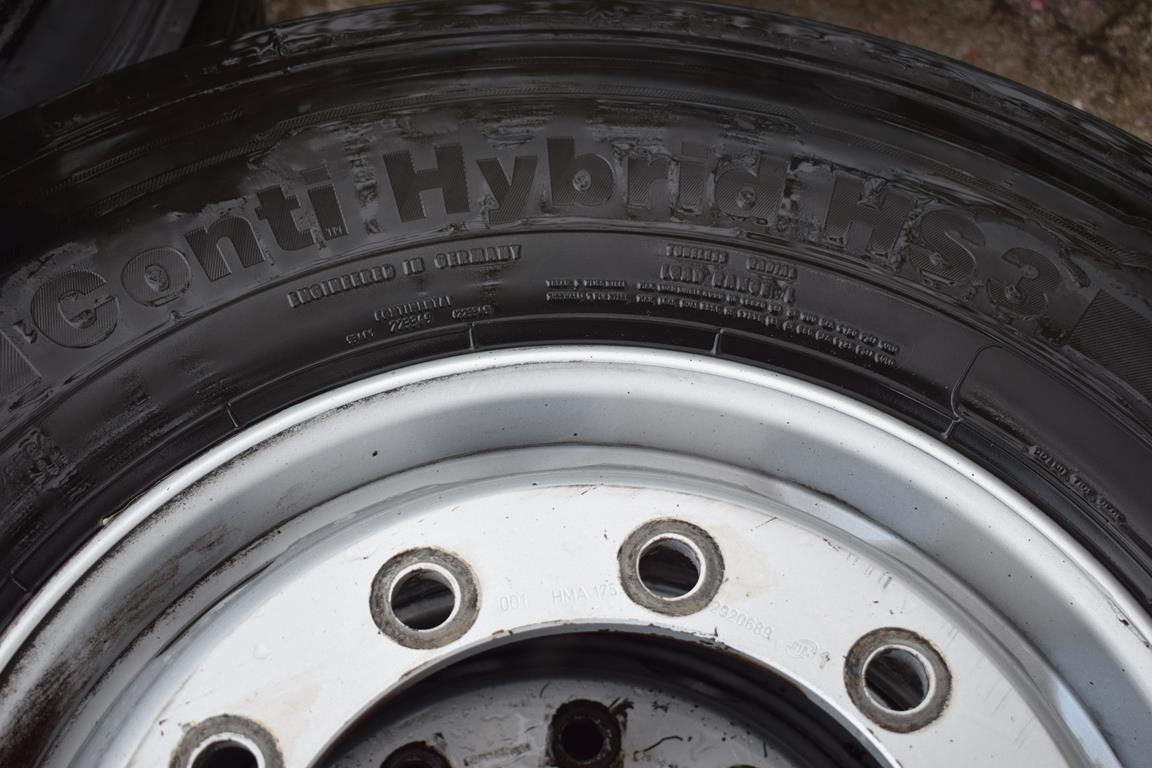 CONTINENTAL 315 / 80 R 22,5 FRONT - DOT 44/16 - Pneu pour Camion: photos 4 CONTINENTAL 315 / 80 R 22,5 FRONT - DOT 44/16 - Pneu pour Camion: photos 4