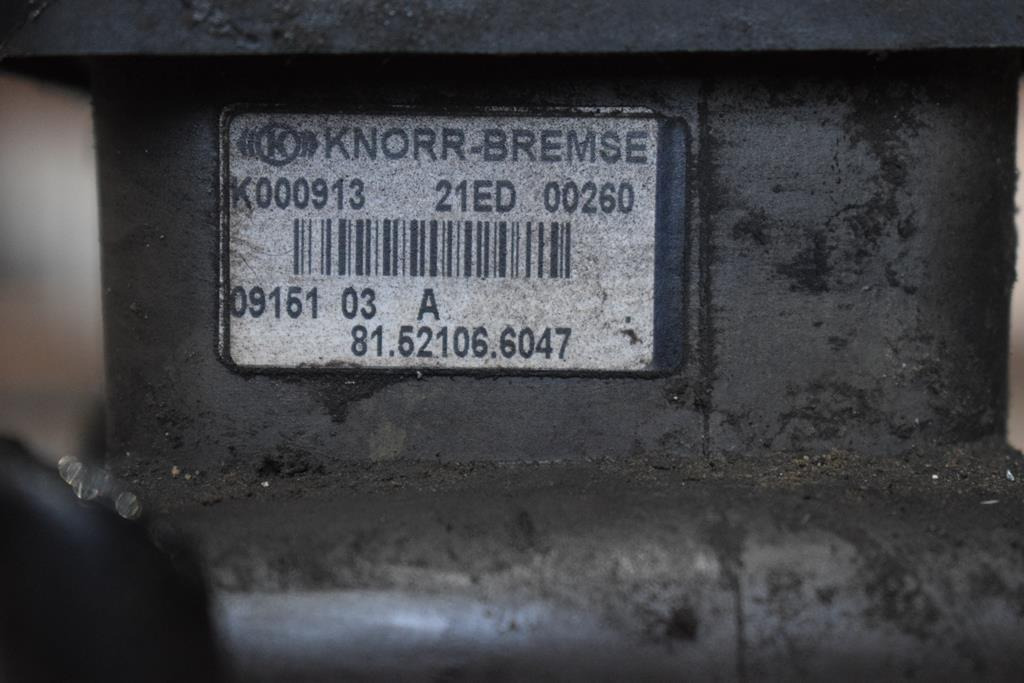 KNORR-BREMSE K000913 AIR VALVE EBS 5 FOR MAN - Valve de frein pour Camion: photos 5 KNORR-BREMSE K000913 AIR VALVE EBS 5 FOR MAN - Valve de frein pour Camion: photos 5