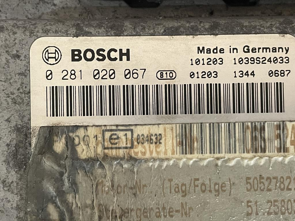 MAN D 2066 LF42 - 0 281 020 067 - Bloc de gestion pour Camion: photos 2 MAN D 2066 LF42 - 0 281 020 067 - Bloc de gestion pour Camion: photos 2