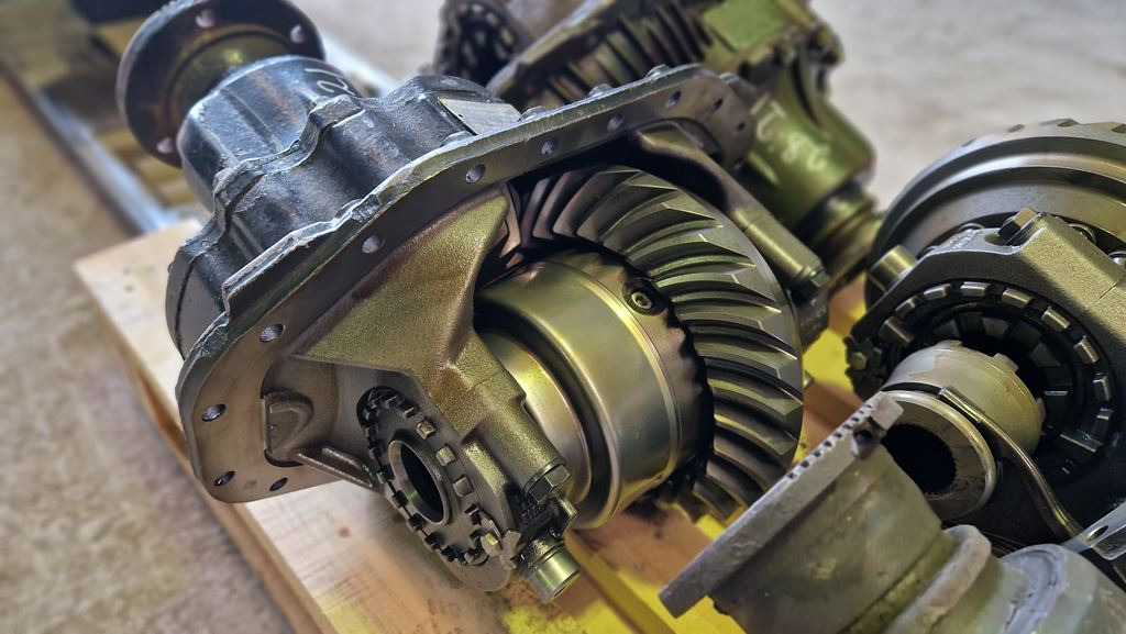 MAN TGA - TGX 21:28 - 81.35010.6198 - Différentiel pour Camion: photos 1 MAN TGA - TGX 21:28 - 81.35010.6198 - Différentiel pour Camion: photos 1