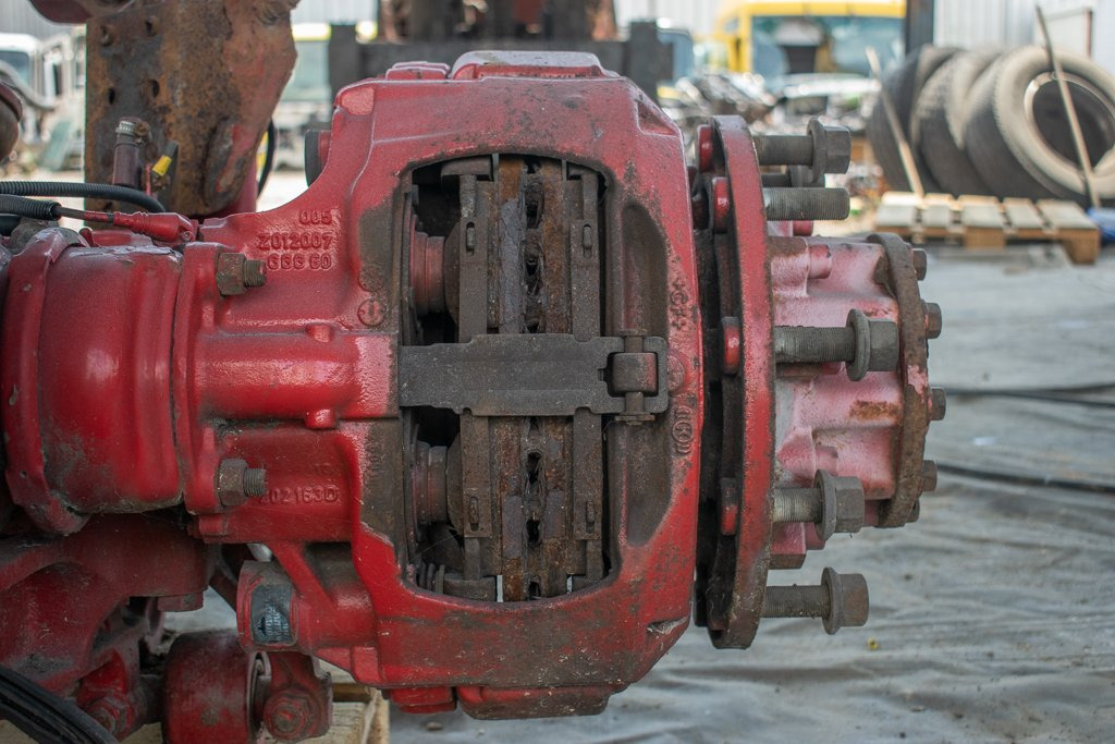 MAN TGX - PASSENGER - Étrier de frein pour Camion: photos 1 MAN TGX - PASSENGER - Étrier de frein pour Camion: photos 1