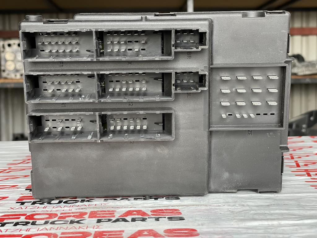 MAN ZBR 2 - 81.25806-7070 - Bloc de gestion pour Camion: photos 1 MAN ZBR 2 - 81.25806-7070 - Bloc de gestion pour Camion: photos 1