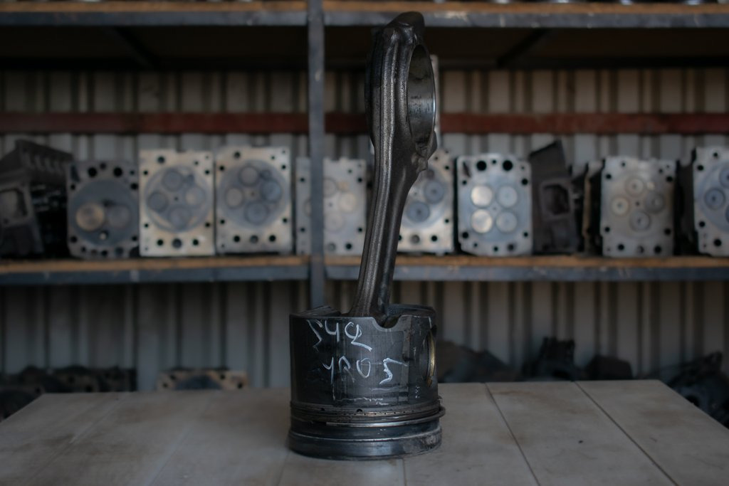 ΠΙΣΤΟΝΙ ΜΕ ΜΠΙΕΛΑ MERCEDES ACTROS 8ΚΥΛΙΝΔΡΟ ΜΕ ΚΩΔΙΚΟ ΜΗΧΑΝΗΣ ΟΜ 542 ΕURO V - Bielle pour Camion: photos 1 ΠΙΣΤΟΝΙ ΜΕ ΜΠΙΕΛΑ MERCEDES ACTROS 8ΚΥΛΙΝΔΡΟ ΜΕ ΚΩΔΙΚΟ ΜΗΧΑΝΗΣ ΟΜ 542 ΕURO V - Bielle pour Camion: photos 1