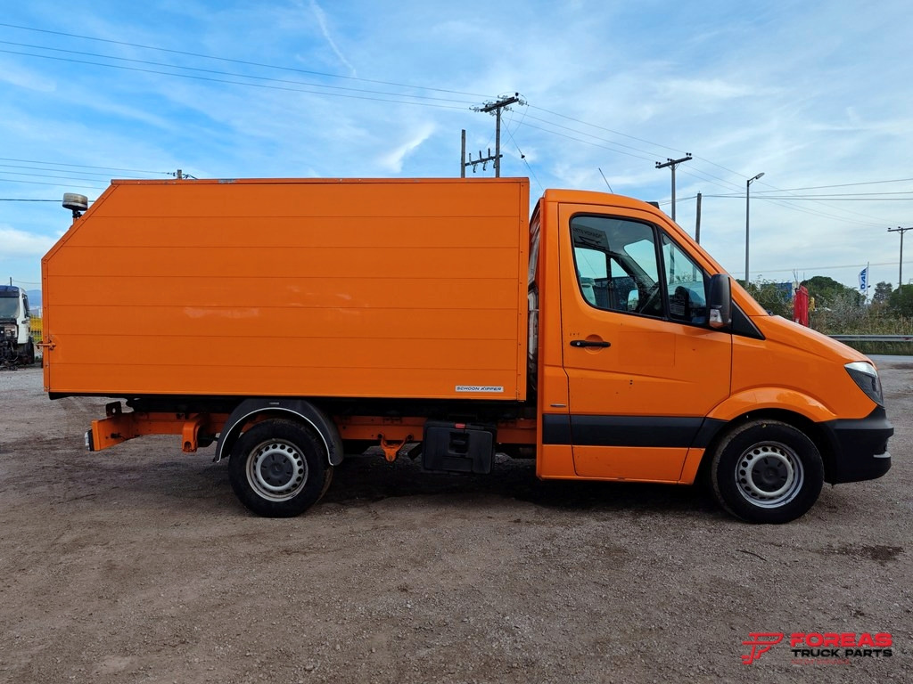 MERCEDES-BENZ 311 – TIPPER – RIGHT HAND DRIVE (RHD) - Utilitaire benne: photos 5 MERCEDES-BENZ 311 – TIPPER – RIGHT HAND DRIVE (RHD) - Utilitaire benne: photos 5