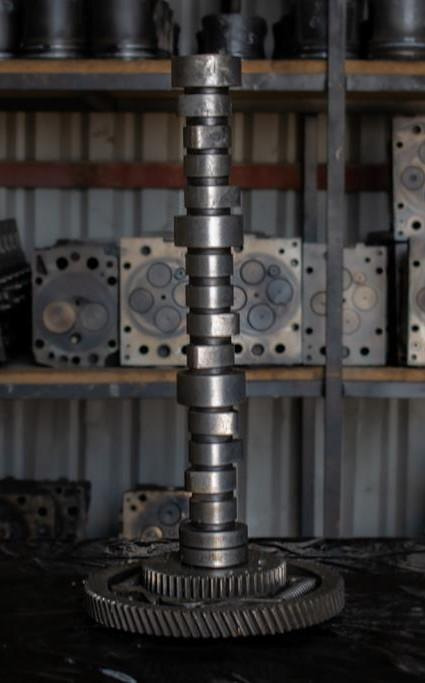 MERCEDES-BENZ 6 CYLINDER WITH ENGINE CODE OM421 - Arbre à cames pour Camion: photos 1 MERCEDES-BENZ 6 CYLINDER WITH ENGINE CODE OM421 - Arbre à cames pour Camion: photos 1