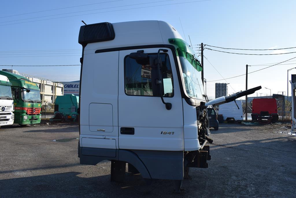 MERCEDES-BENZ ACTROS MP 2 MEGA SPACE - Cabine pour Camion: photos 3 MERCEDES-BENZ ACTROS MP 2 MEGA SPACE - Cabine pour Camion: photos 3