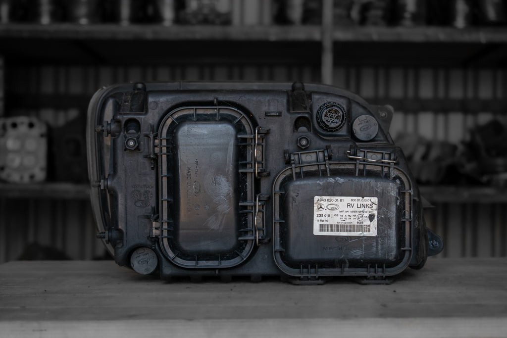 MERCEDES-BENZ ACTROS MP II - DRIVER'S - Feu avant pour Camion: photos 2 MERCEDES-BENZ ACTROS MP II - DRIVER'S - Feu avant pour Camion: photos 2