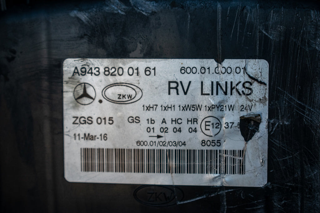 MERCEDES-BENZ ACTROS MP II - DRIVER'S - Feu avant pour Camion: photos 3 MERCEDES-BENZ ACTROS MP II - DRIVER'S - Feu avant pour Camion: photos 3