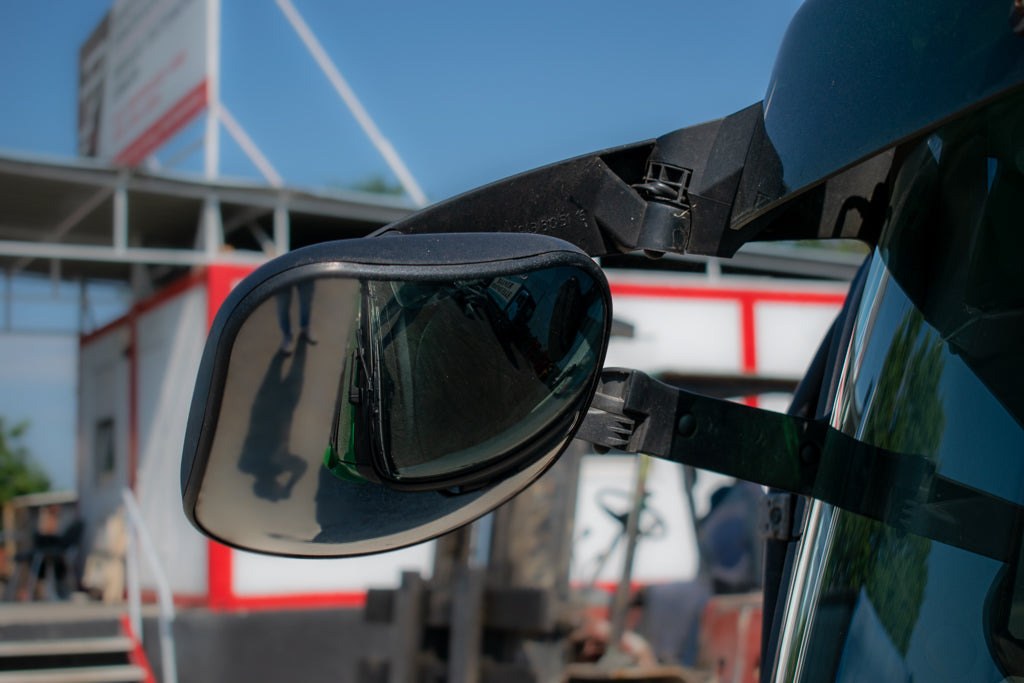 MERCEDES-BENZ ACTROS MP II - WINDSHIELD MIRROR - Rétroviseur pour Camion: photos 2 MERCEDES-BENZ ACTROS MP II - WINDSHIELD MIRROR - Rétroviseur pour Camion: photos 2