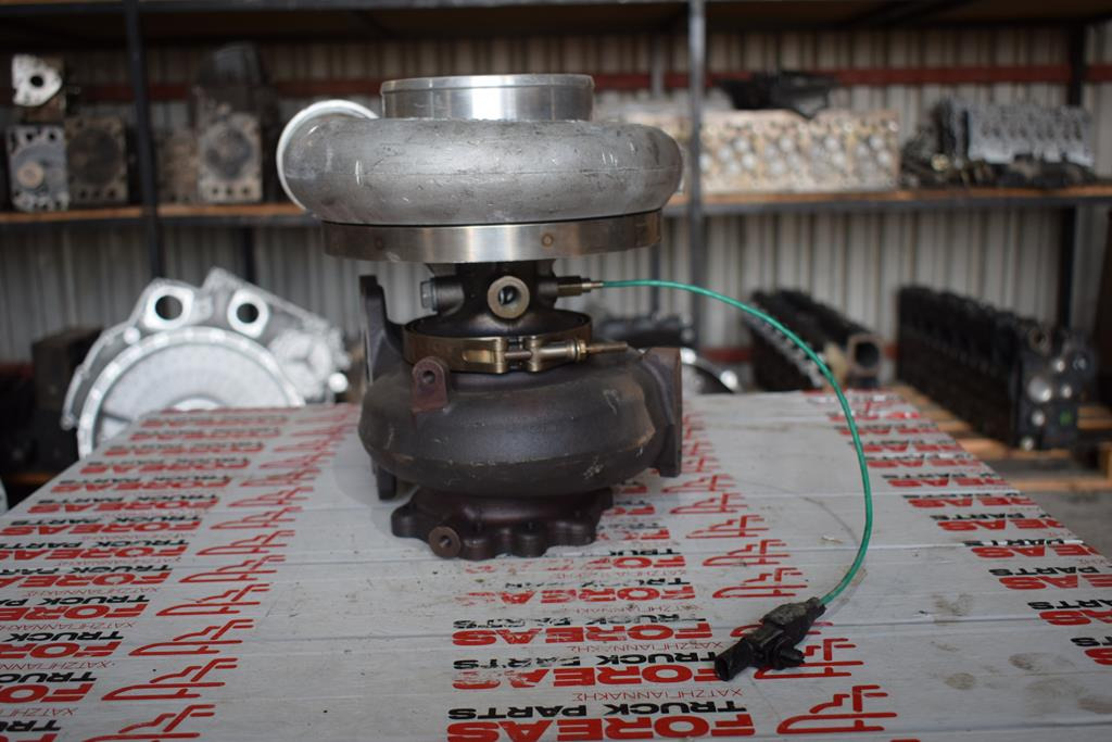 MERCEDES-BENZ ACTROS OM 472 - EURO 6 - Turbocompresseur pour Camion: photos 1 MERCEDES-BENZ ACTROS OM 472 - EURO 6 - Turbocompresseur pour Camion: photos 1