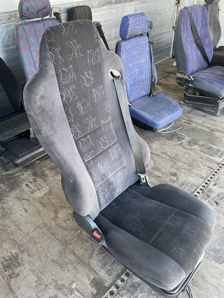 MERCEDES-BENZ ATEGO 3 AIR DRIVER SEAT - Siège pour Camion: photos 2 MERCEDES-BENZ ATEGO 3 AIR DRIVER SEAT - Siège pour Camion: photos 2