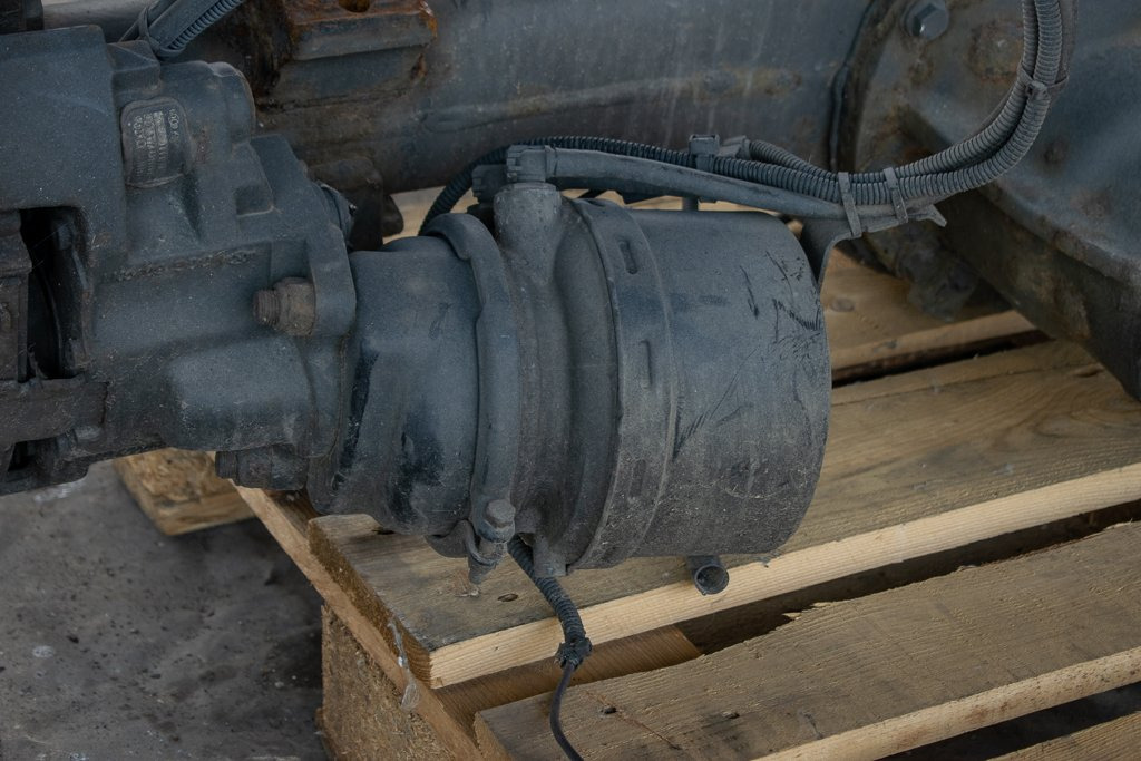 MERCEDES-BENZ ATEGO - 6 HOLES - DRIVER - Cylindre de frein pour Camion: photos 1 MERCEDES-BENZ ATEGO - 6 HOLES - DRIVER - Cylindre de frein pour Camion: photos 1