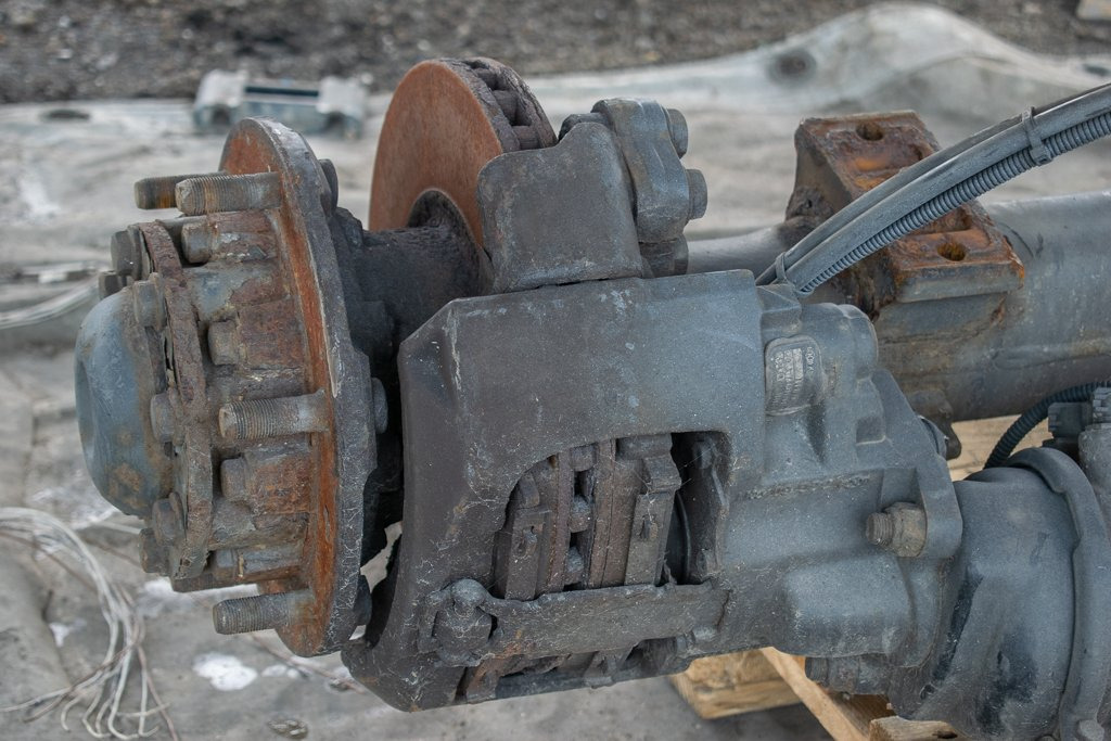 MERCEDES-BENZ ATEGO - 6HOLE - DRIVER - Étrier de frein pour Camion: photos 1 MERCEDES-BENZ ATEGO - 6HOLE - DRIVER - Étrier de frein pour Camion: photos 1