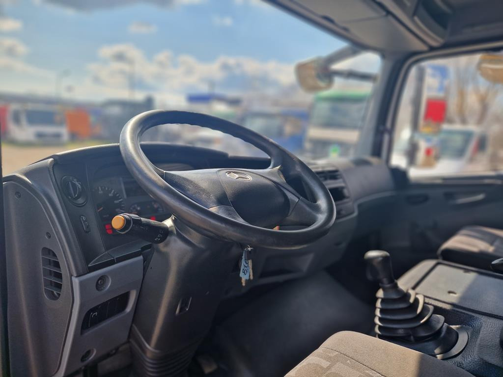 MERCEDES-BENZ ATEGO 816 - Camion à rideaux coulissants: photos 3 MERCEDES-BENZ ATEGO 816 - Camion à rideaux coulissants: photos 3