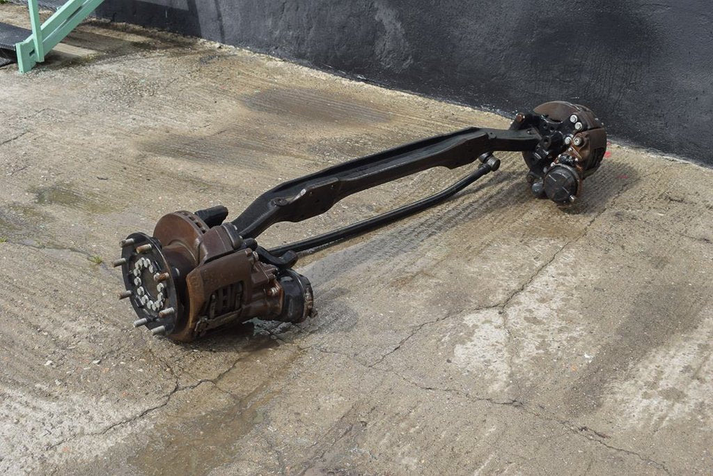 MERCEDES-BENZ ATEGO ΙΙ 8HOLE - Essieu et pièces pour Camion: photos 2 MERCEDES-BENZ ATEGO ΙΙ 8HOLE - Essieu et pièces pour Camion: photos 2