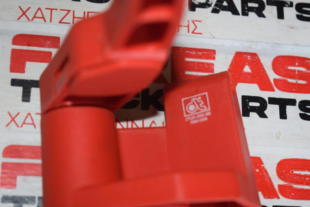 MERCEDES-BENZ ATEGO CAB LIFTING HANDLE (RED) - Portière et pièces pour Camion: photos 2 MERCEDES-BENZ ATEGO CAB LIFTING HANDLE (RED) - Portière et pièces pour Camion: photos 2