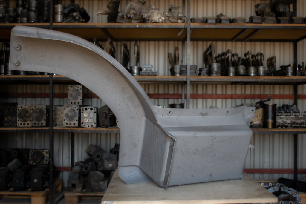 MERCEDES-BENZ ATEGO SINGLE STEP - LEFT (DRIVER) - Marchepied pour Camion: photos 2 MERCEDES-BENZ ATEGO SINGLE STEP - LEFT (DRIVER) - Marchepied pour Camion: photos 2