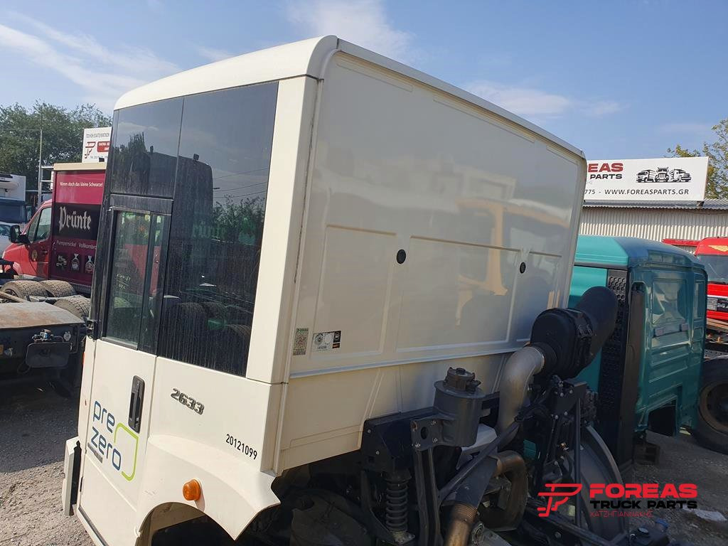 MERCEDES-BENZ ECONIC 2633 - Cabine pour Camion: photos 5 MERCEDES-BENZ ECONIC 2633 - Cabine pour Camion: photos 5