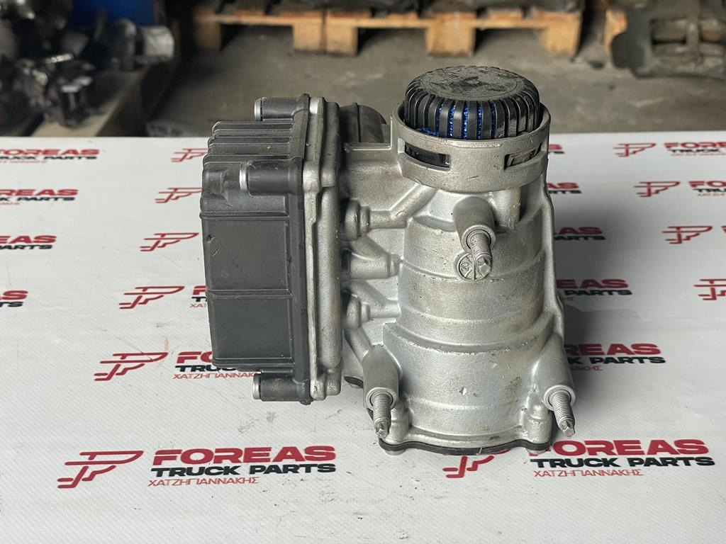 MERCEDES-BENZ TRAILER CONTROL VALVE - 0014311213 - Valve de frein pour Camion: photos 2 MERCEDES-BENZ TRAILER CONTROL VALVE - 0014311213 - Valve de frein pour Camion: photos 2