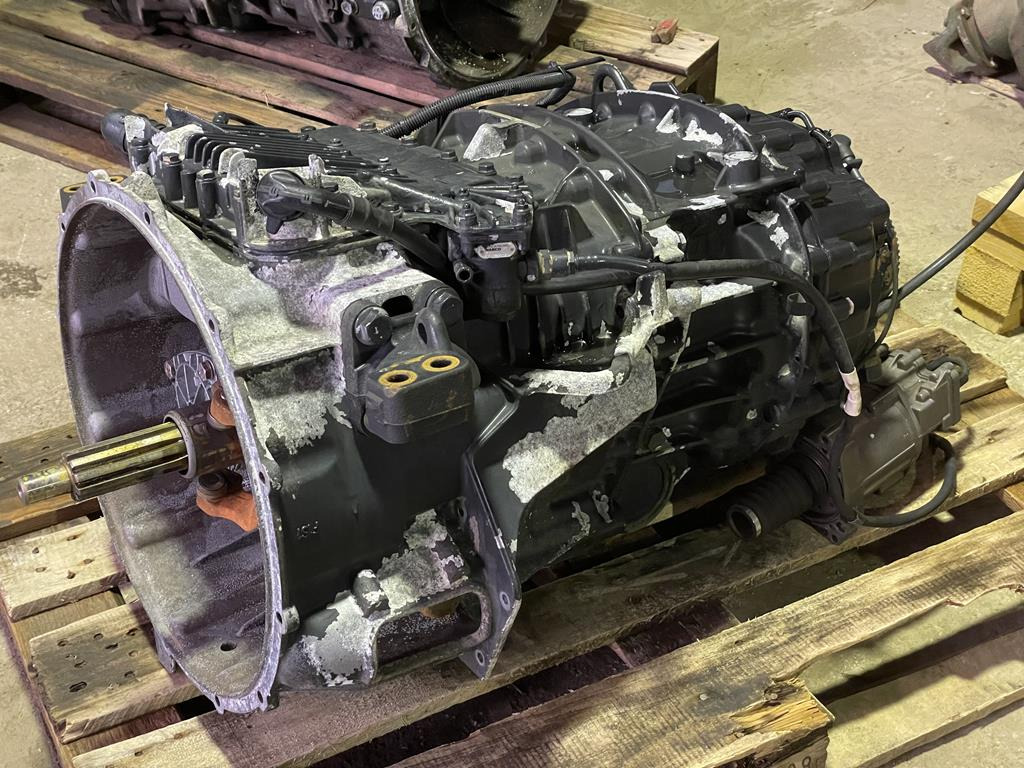 ZF ASTRONIC MID 12 AS 1210 TO - Boîte de vitesse pour Camion: photos 2 ZF ASTRONIC MID 12 AS 1210 TO - Boîte de vitesse pour Camion: photos 2