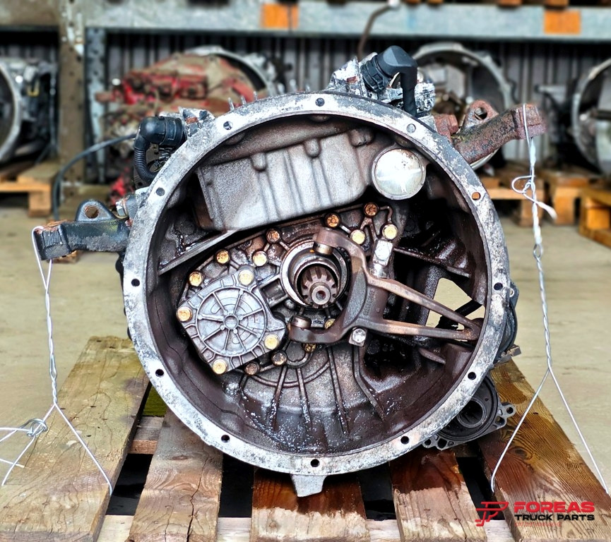 ZF ASTRONIC MID 12AS 1210 TO - Boîte de vitesse: photos 2 ZF ASTRONIC MID 12AS 1210 TO - Boîte de vitesse: photos 2