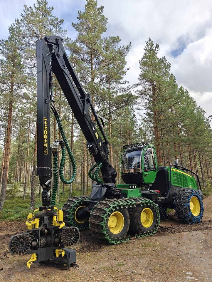 John Deere 1270 G - Abatteuse: photos 1 John Deere 1270 G - Abatteuse: photos 1