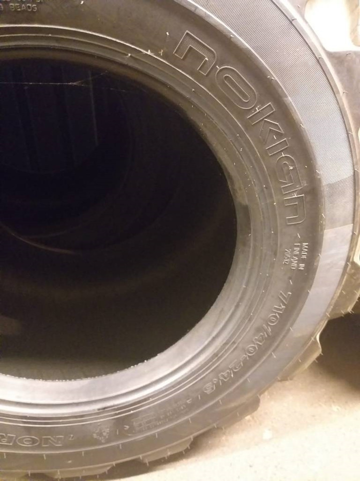 Pneu pour Matériel forestier neuf Nokian Forest tires: photos 6 Pneu pour Matériel forestier neuf Nokian Forest tires: photos 6