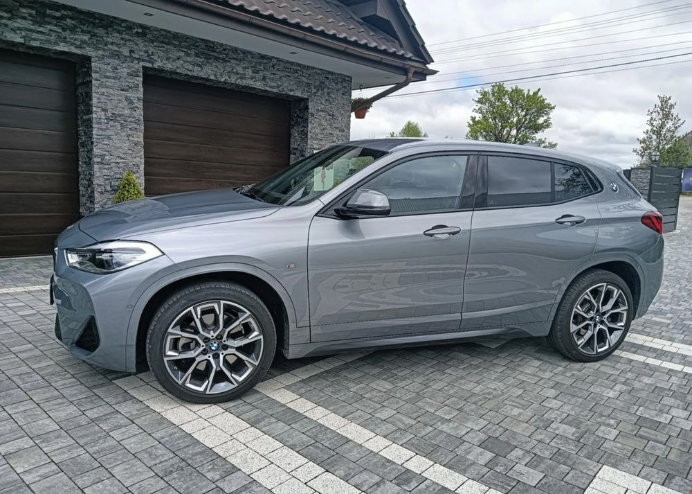 BMW X2 xDrive20i - Voiture: photos 3 BMW X2 xDrive20i - Voiture: photos 3