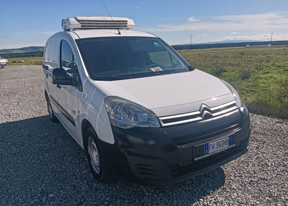 Citroën BERLINGO , PEUGEOT PARTNER - Utilitaire frigorifique: photos 2 Citroën BERLINGO , PEUGEOT PARTNER - Utilitaire frigorifique: photos 2