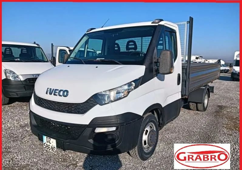 Iveco 35C13, 35C12, 35C14, 35C15 - Utilitaire benne: photos 3 Iveco 35C13, 35C12, 35C14, 35C15 - Utilitaire benne: photos 3