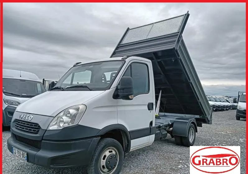 Iveco 35C13, 35C12, 35C15 - Utilitaire benne: photos 1 Iveco 35C13, 35C12, 35C15 - Utilitaire benne: photos 1