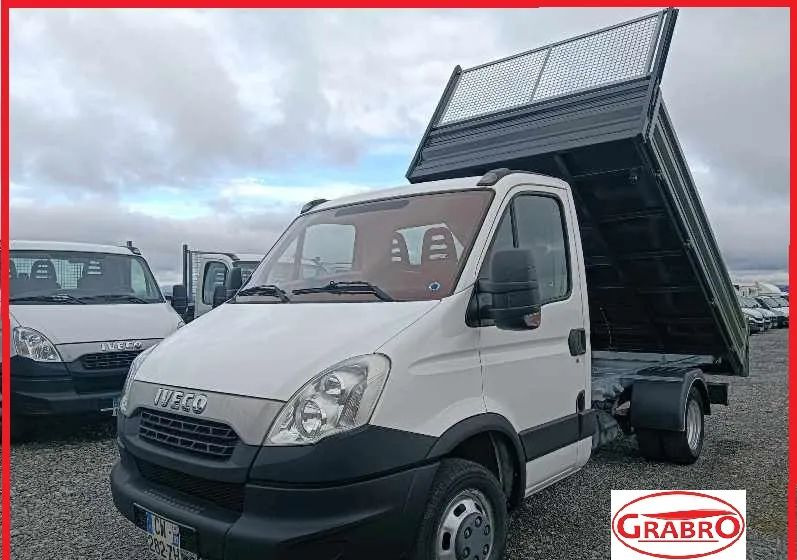 Iveco 35C13, 35C12 - Utilitaire benne: photos 1 Iveco 35C13, 35C12 - Utilitaire benne: photos 1