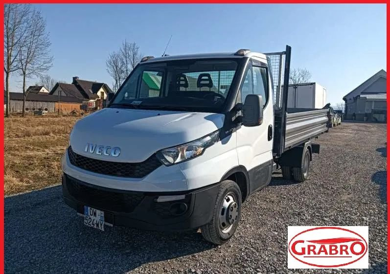 Iveco 35C15, 35C14, 35C13, 35C12 - Utilitaire benne: photos 1 Iveco 35C15, 35C14, 35C13, 35C12 - Utilitaire benne: photos 1
