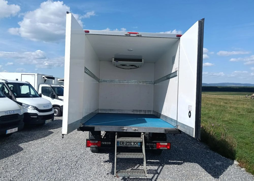 Iveco 35S16, 35S15, 35S14, 35S13, 35C13, 35C14 - Utilitaire frigorifique: photos 5 Iveco 35S16, 35S15, 35S14, 35S13, 35C13, 35C14 - Utilitaire frigorifique: photos 5