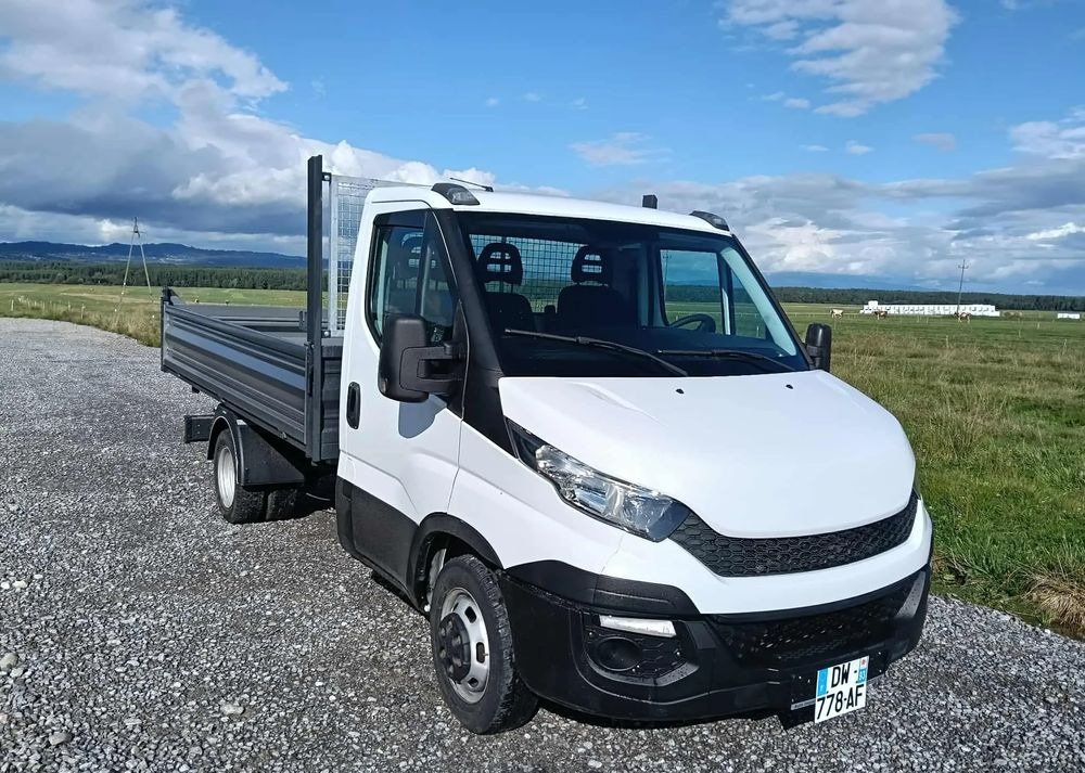 Iveco DAILY 35C13, 35C12, 35C14, 35C15 - Utilitaire benne: photos 2 Iveco DAILY 35C13, 35C12, 35C14, 35C15 - Utilitaire benne: photos 2