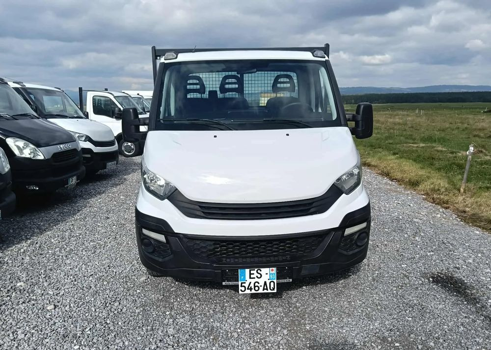 Iveco DAILY 35C14, 35C13, 35C12, 35C15 - Utilitaire benne: photos 4 Iveco DAILY 35C14, 35C13, 35C12, 35C15 - Utilitaire benne: photos 4