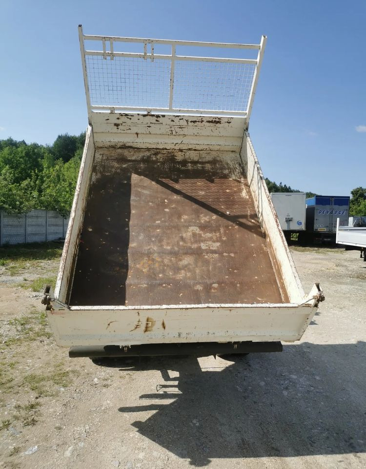 Iveco Daily 35C11 Kiper wywrotka Hak Bliźniak sprowadzony - Utilitaire benne: photos 5 Iveco Daily 35C11 Kiper wywrotka Hak Bliźniak sprowadzony - Utilitaire benne: photos 5