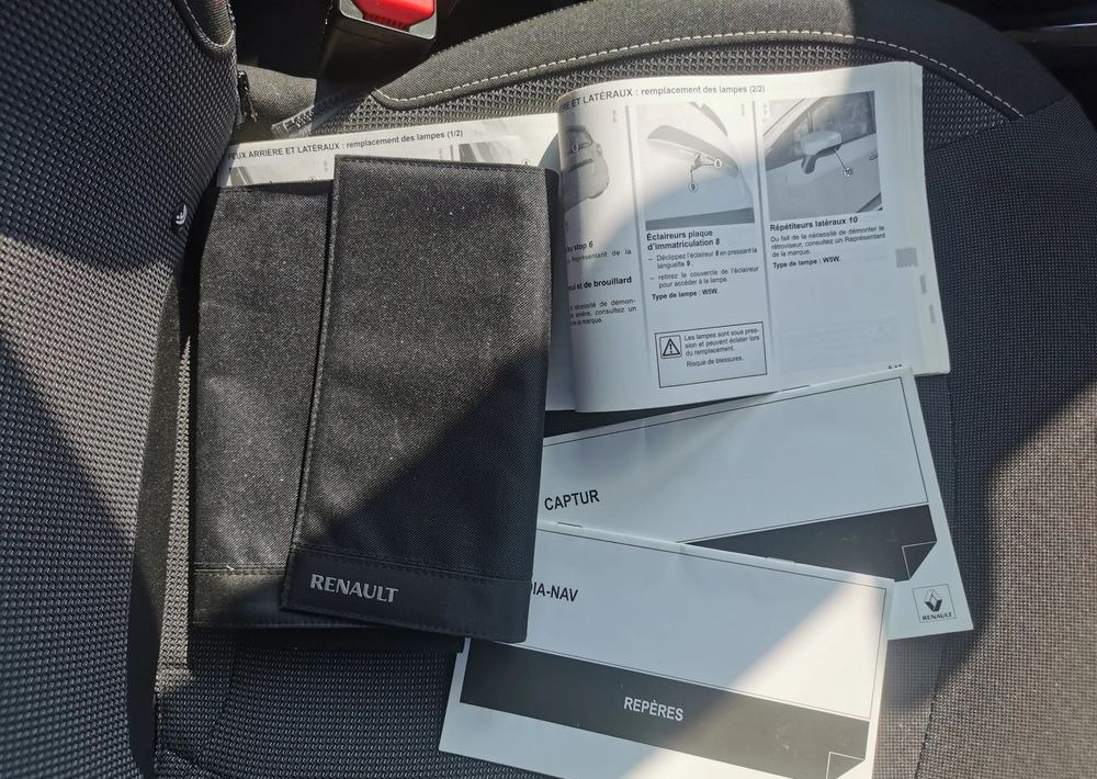 SUV Renault Captur 0.9 Energy TCe Intens: photos 14 SUV Renault Captur 0.9 Energy TCe Intens: photos 14