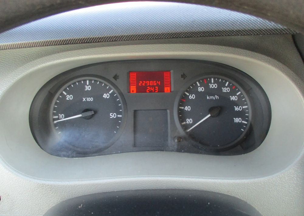 Renault Master L2H2 doka 6-osobowy Dubel 2.5dCi Brygadówka en leasing occasion Renault Master L2H2 doka 6-osobowy Dubel 2.5dCi Brygadówka: photos 15