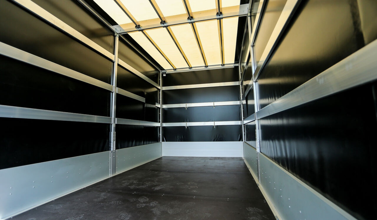 Mercedes-Benz Sprinter 319 - Utilitaire rideaux coulissants (PLSC): photos 3 Mercedes-Benz Sprinter 319 - Utilitaire rideaux coulissants (PLSC): photos 3