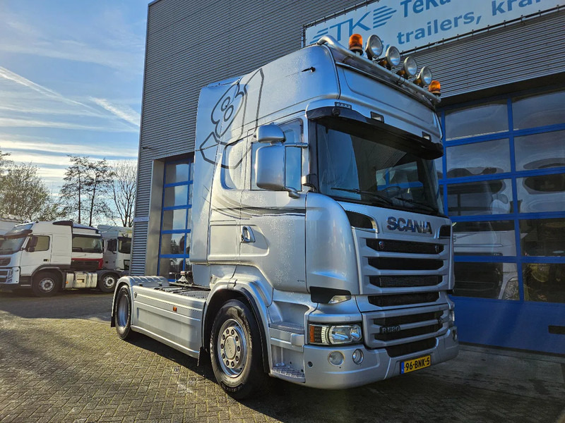 Scania R520 V8 King of the Road Retarder Double tank Apk 6-26 - Tracteur routier: photos 5 Scania R520 V8 King of the Road Retarder Double tank Apk 6-26 - Tracteur routier: photos 5