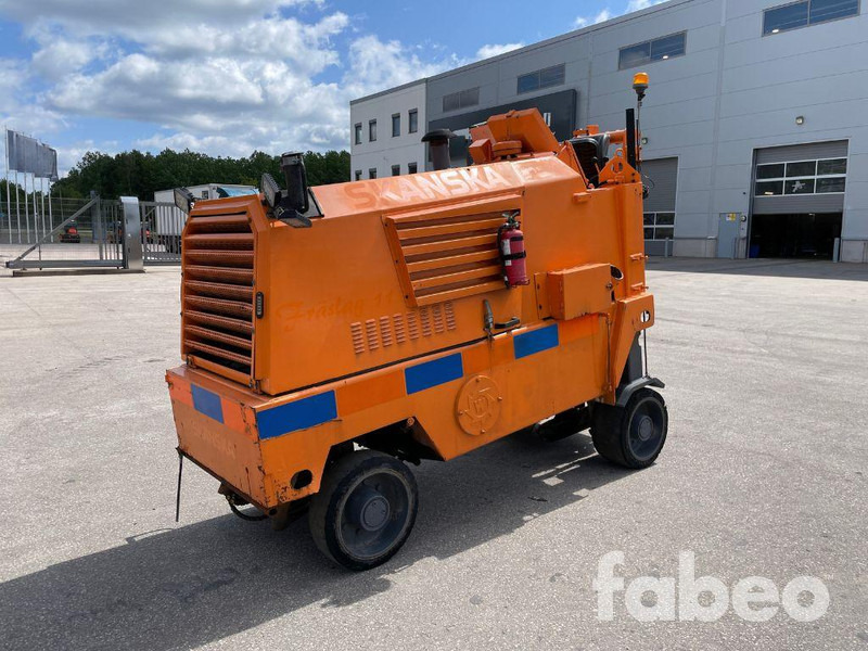 Travaux routiers Wirtgen W500