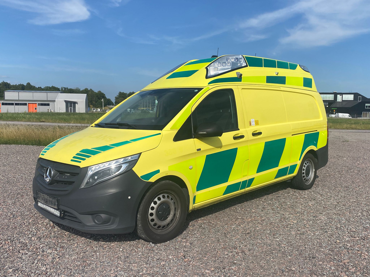 MERCEDES-BENZ Vito 119 4x4 - Ambulans / AMBULANCE - Ambulance: photos 1 MERCEDES-BENZ Vito 119 4x4 - Ambulans / AMBULANCE - Ambulance: photos 1
