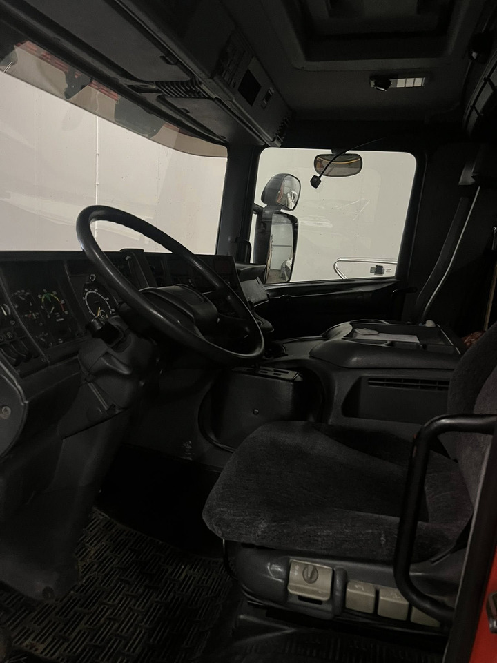 SCANIA P94GB 4x2 NZ310 - Fire engine en leasing occasion SCANIA P94GB 4x2 NZ310 - Fire engine: photos 8