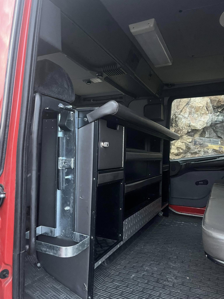 Camion de pompier Scania P94GB 4x2 NA 310 - fire engine / brandbil / släckbil: photos 8