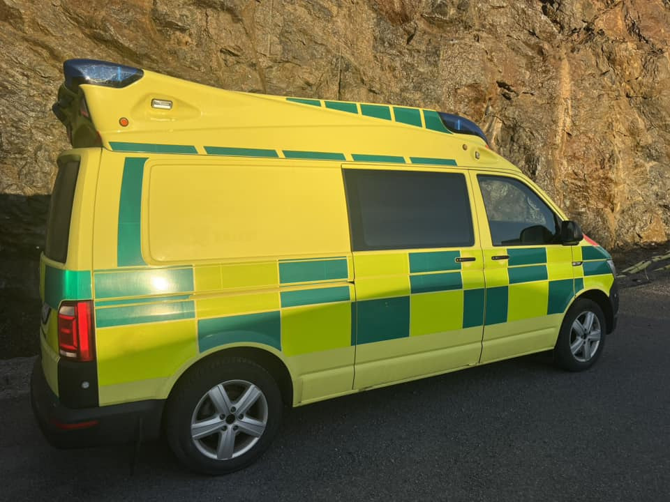 Volkswagen T6 4motions - AMBULANCE - RESERVERAD !! - Ambulance: photos 4 Volkswagen T6 4motions - AMBULANCE - RESERVERAD !! - Ambulance: photos 4