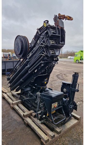 Hiab 244 EP-5 Hipro - Grue auxiliaire pour Camion: photos 2 Hiab 244 EP-5 Hipro - Grue auxiliaire pour Camion: photos 2