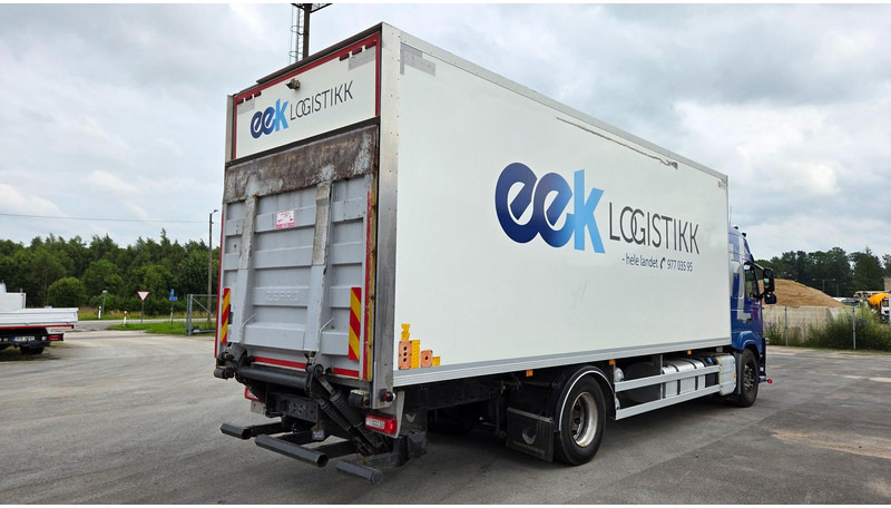 Volvo FM330 4X2 - Camion fourgon: photos 3 Volvo FM330 4X2 - Camion fourgon: photos 3