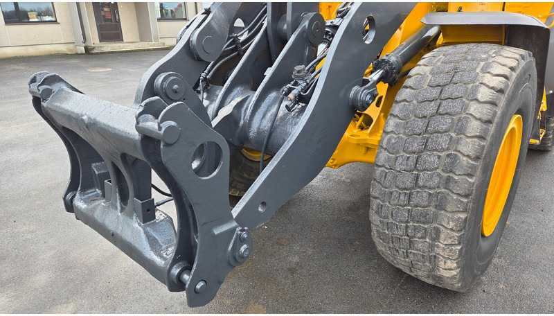 Volvo L60E 4X4 - Chargeuse sur pneus: photos 5 Volvo L60E 4X4 - Chargeuse sur pneus: photos 5