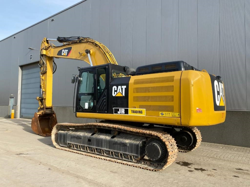 CAT 336F L XE (New Undercarriage) - Pelle sur chenille: photos 3 CAT 336F L XE (New Undercarriage) - Pelle sur chenille: photos 3
